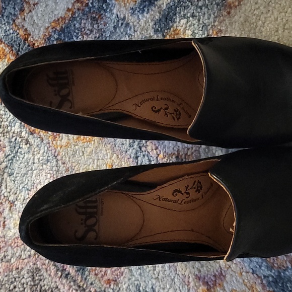Sofft Mina Pumps Almond Toe Leather Slip On Block Heels Black Womens Size 8.5 - Picture 3 of 8